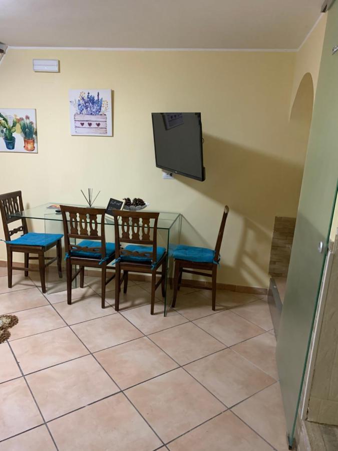 Da Walter,Holiday Home In The Centre Catânia Exterior foto