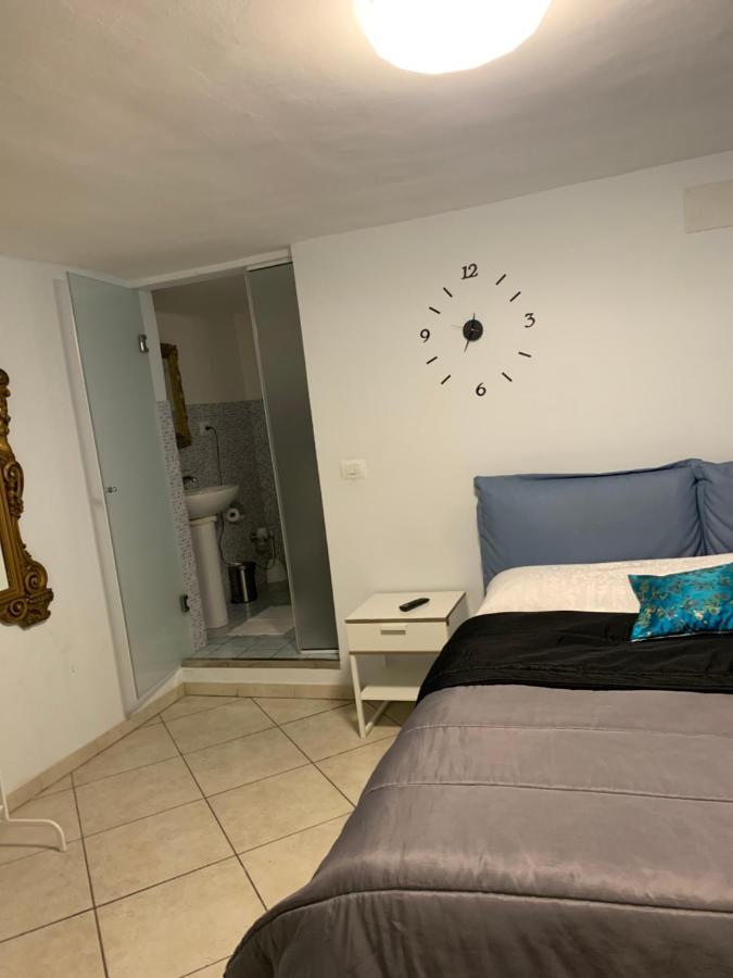 Da Walter,Holiday Home In The Centre Catânia Exterior foto